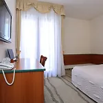 Hotel Mediteran 3*