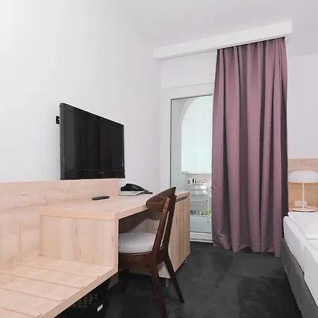 메디테란 자다르