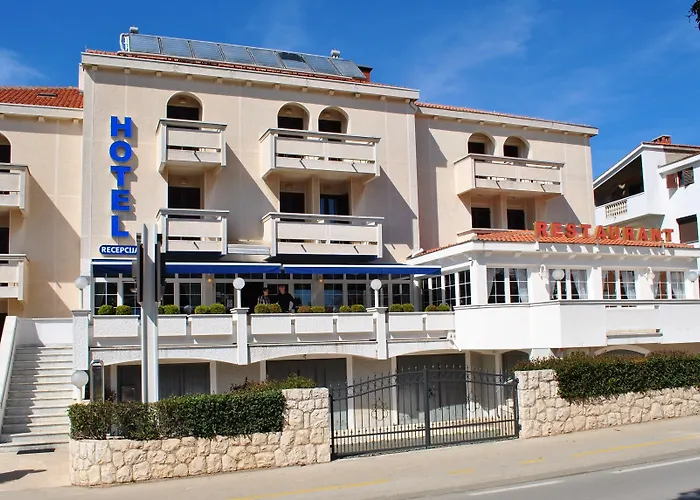 Mediteran Готель