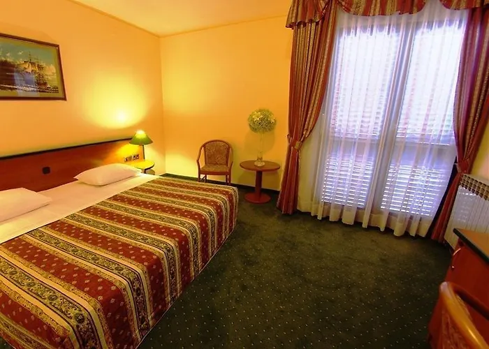 Готель Mediteran 3*