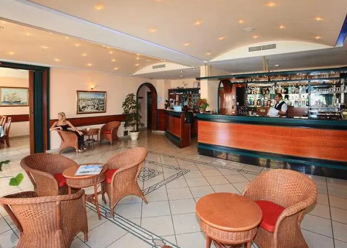 Готель Mediteran Задар