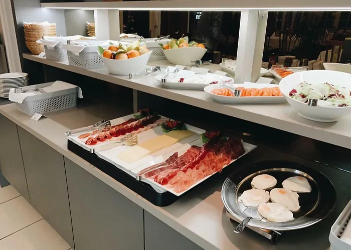 Mediteran Готель 3*