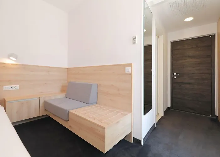 Готель Mediteran